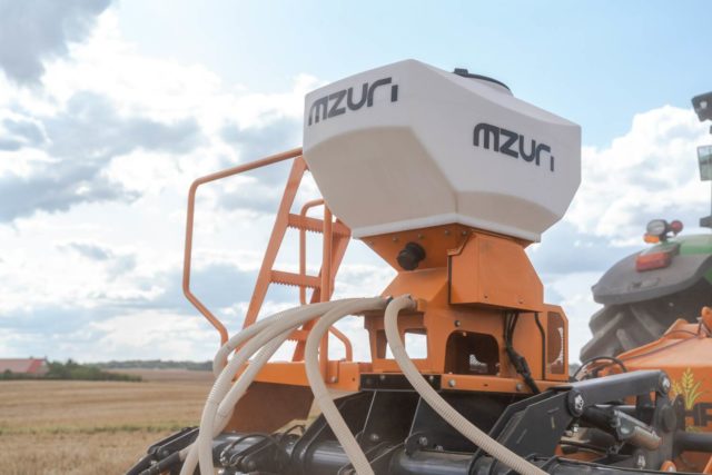 03 Дополнительный резервуар для удобрений и семян